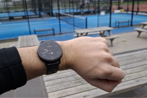 Lichamelijke statistieken tijdens padel meten met de Garmin Vivoactive 5