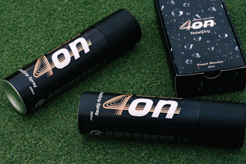4on TotalGrip Spray: meer grip tijdens het padellen?